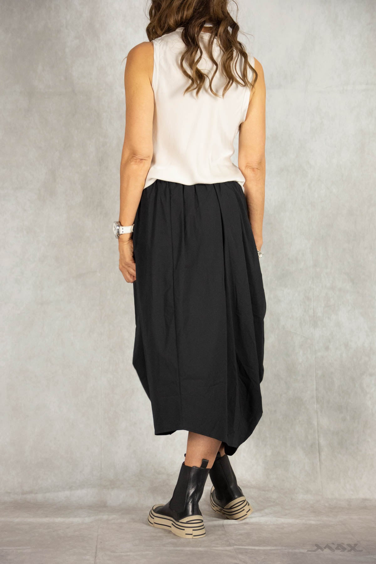 Jupe asymétrique élégante, taille unique (38-44)