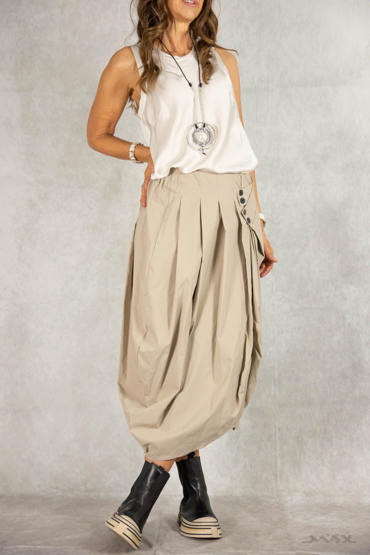 Jupe asymétrique élégante, taille unique (38-44)