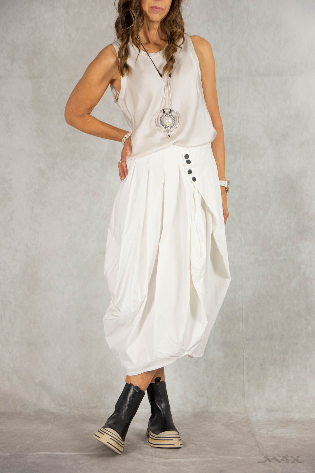 Jupe asymétrique élégante, taille unique (38-44)