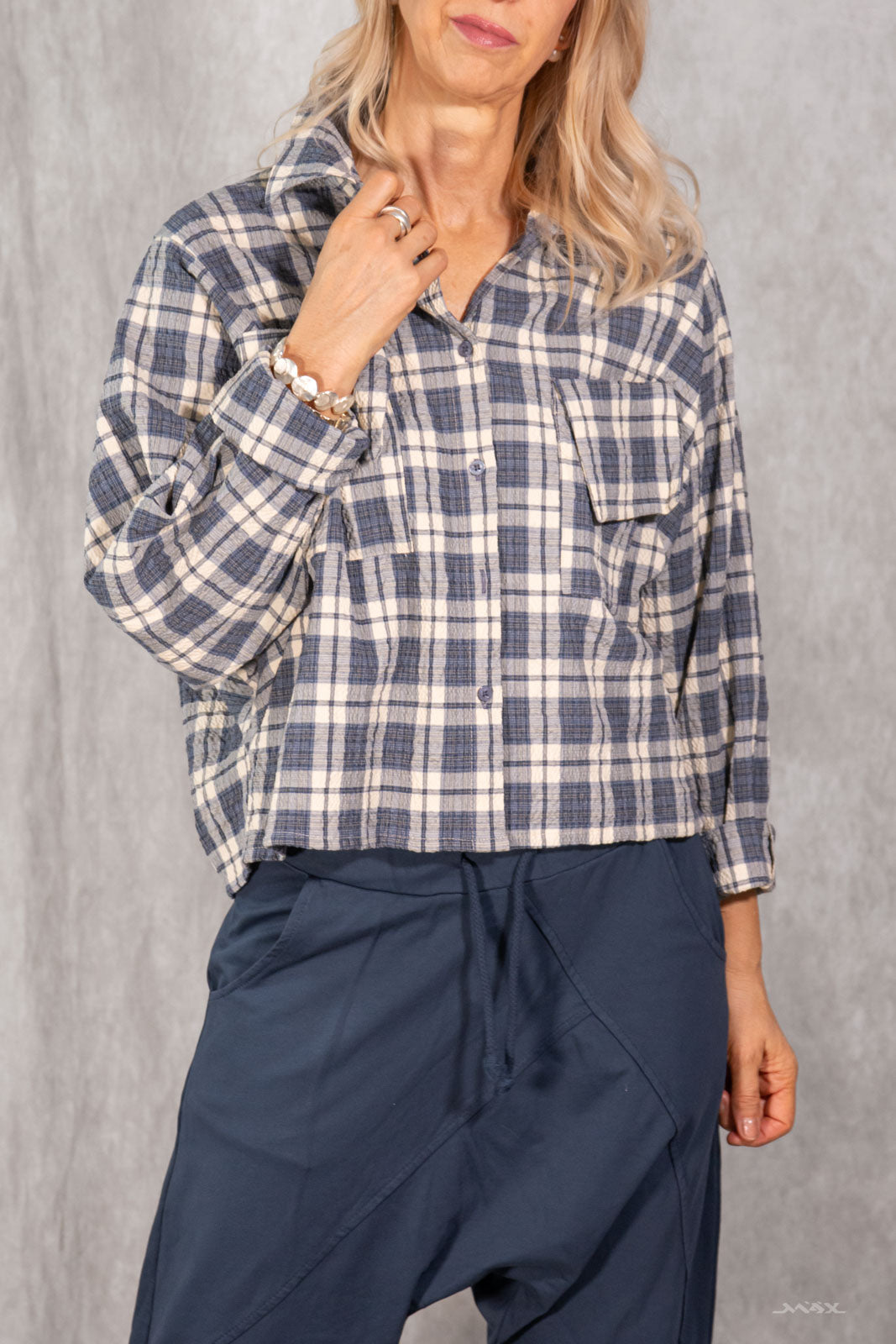 Blouse bleu à carreaux avec poches plaquées - taille unique (38-42)