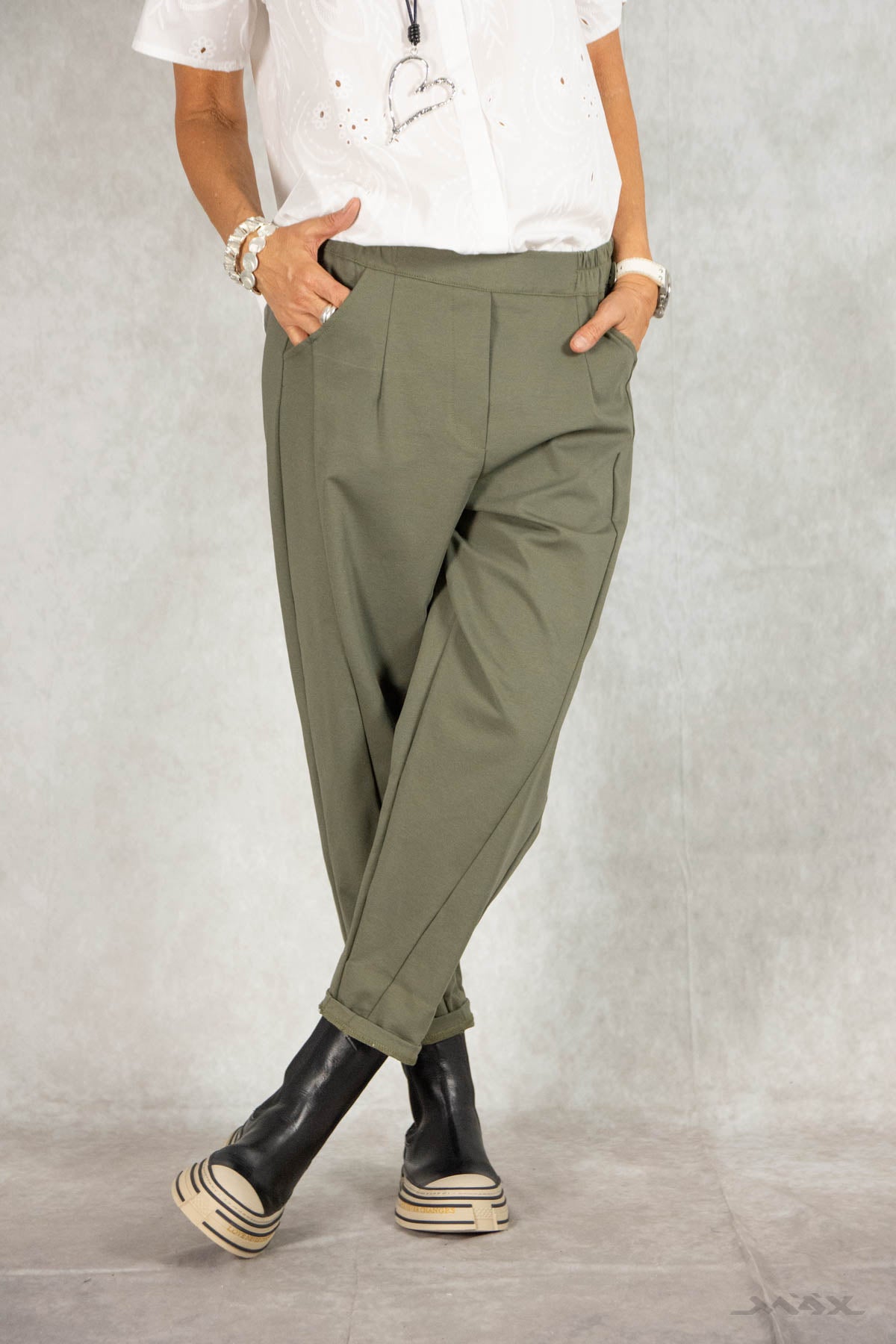 Hose olive mit Ziernaht Gr. onesize(38-42)