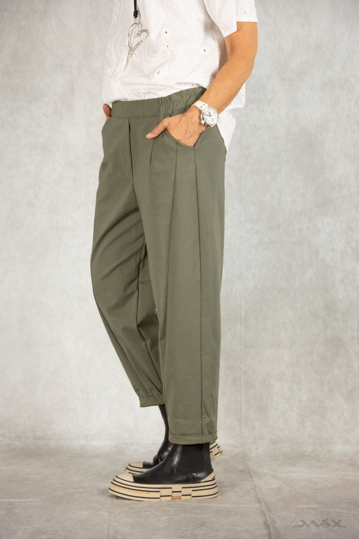 Hose olive mit Ziernaht Gr. onesize(38-42)