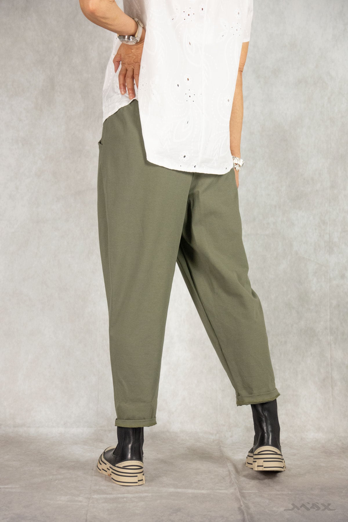Hose olive mit Ziernaht Gr. onesize(38-42)
