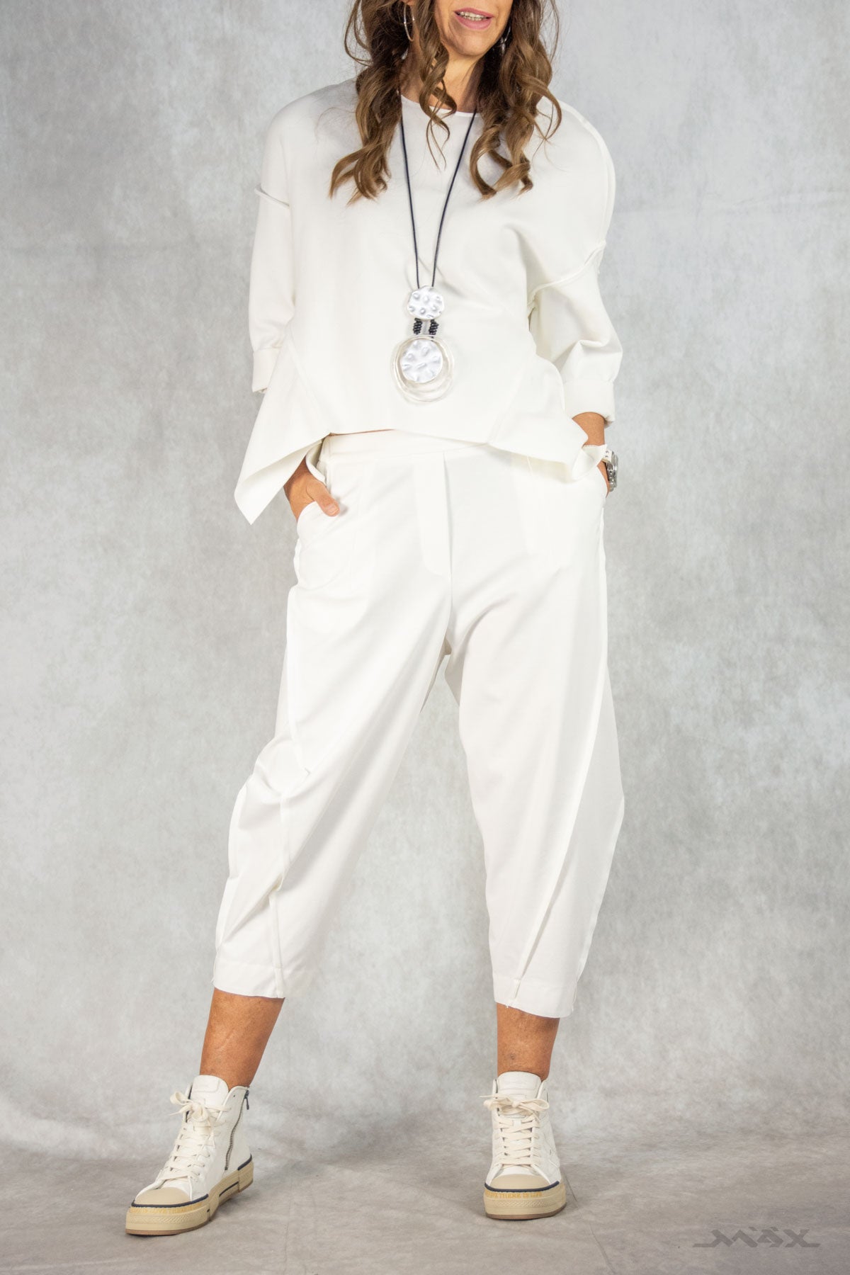 Baggyhose mit Reverse-Nähten in 7/8 Länge Gr. Onesize (38-42)