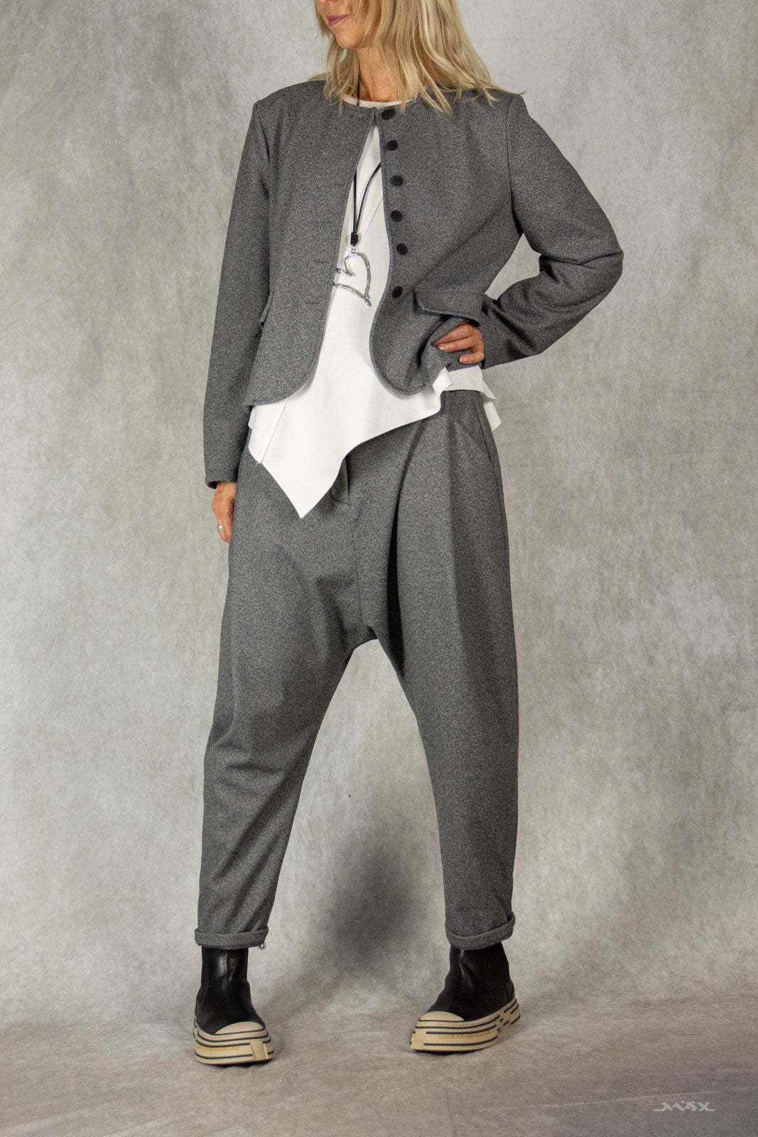 Jacke grau Tweed Gr. Onesize (38-44)