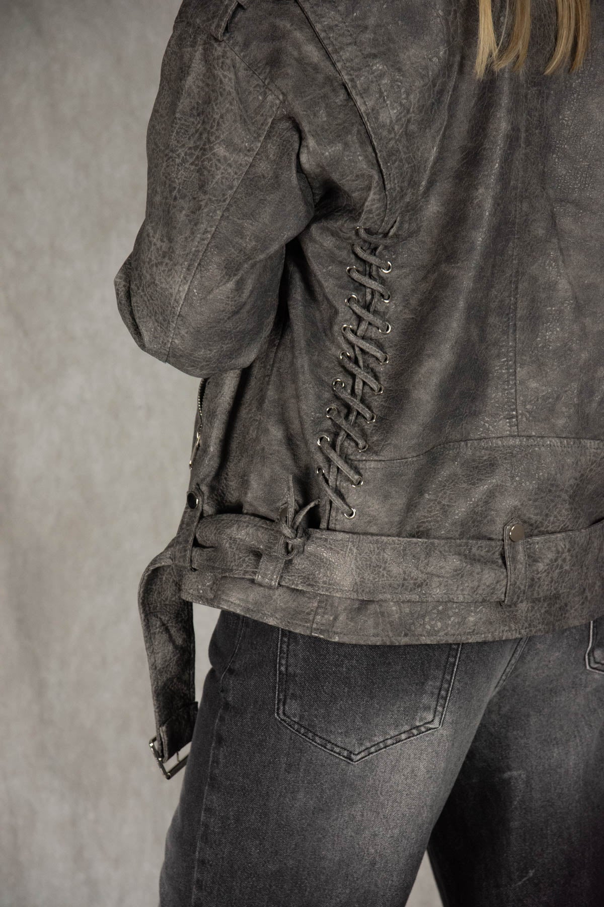 Bikerjacke aus Vegan-Leder grau Gr. Onesize (38-42)