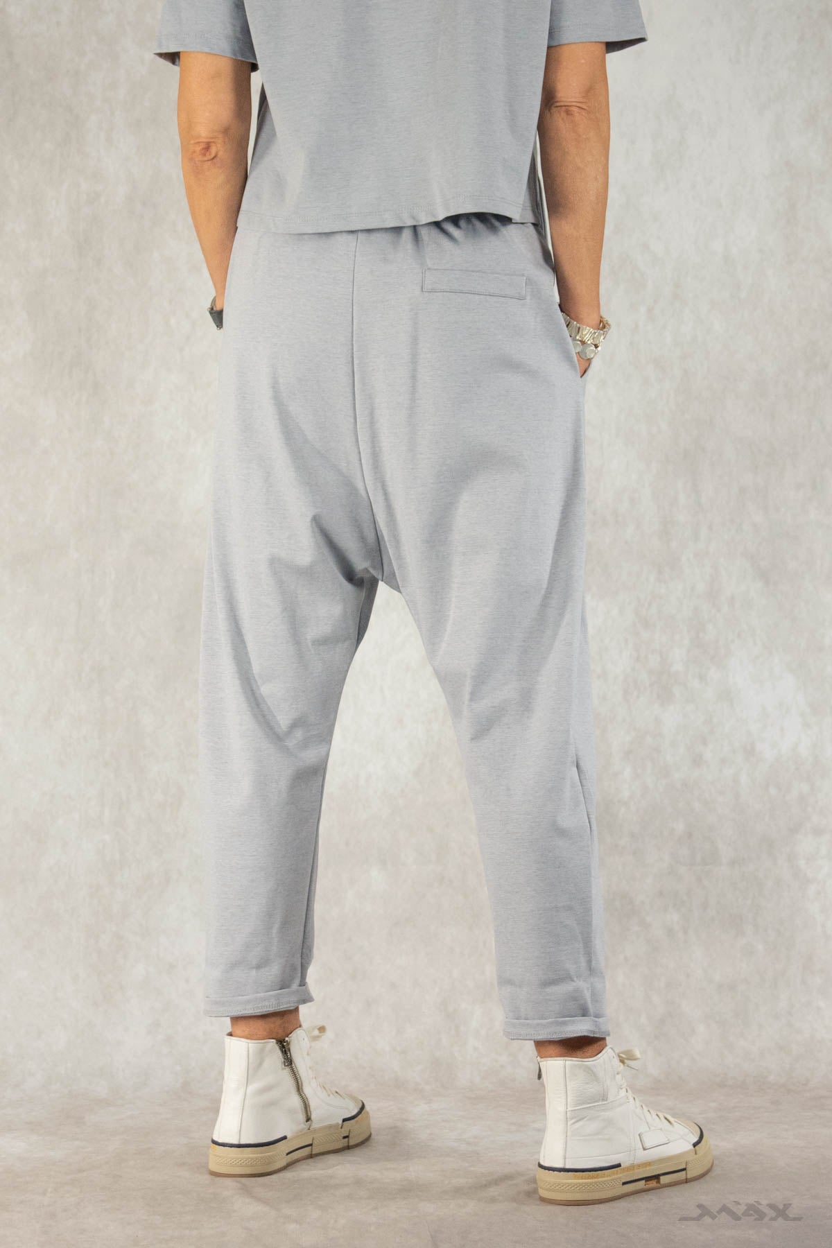 Lichtgrijze baggy broek met knoop, maat one size (36-42)