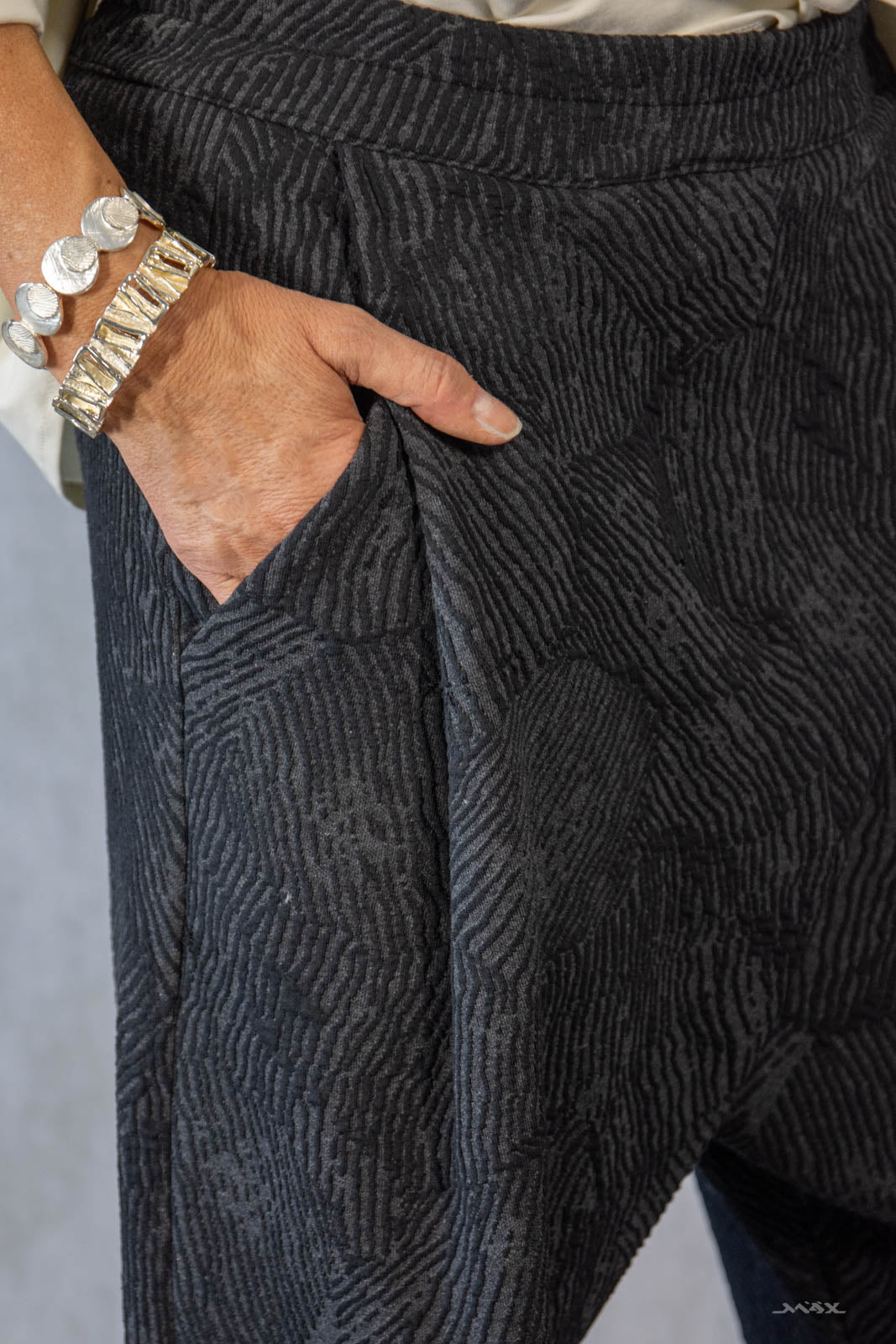 Baggyhose mit geprägter Musterung Gr. onesize(38-42)