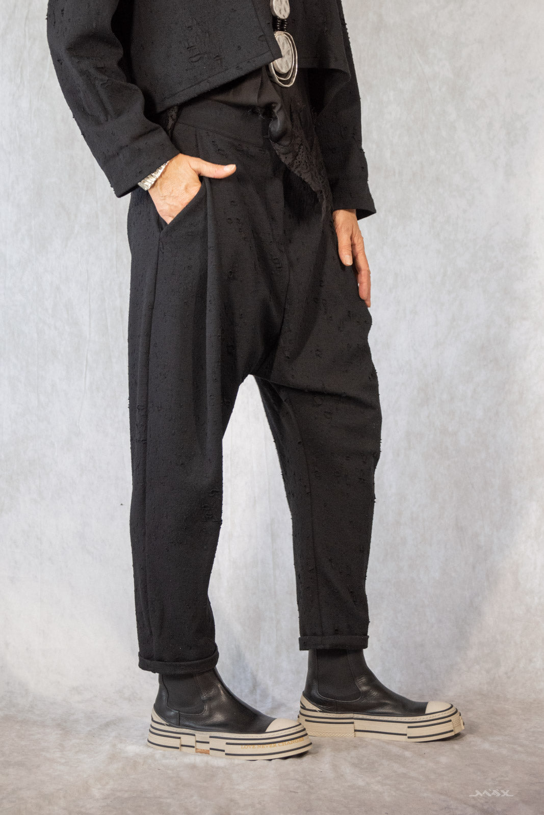 Baggyhose schwarz destroyed Gr. onesize(38-42)