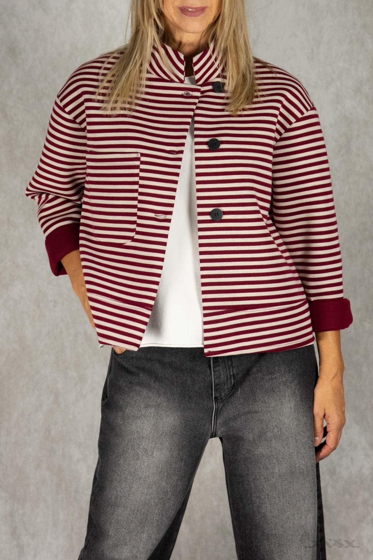 Kastige Jacke gestreift Gr. onesize(38-42)