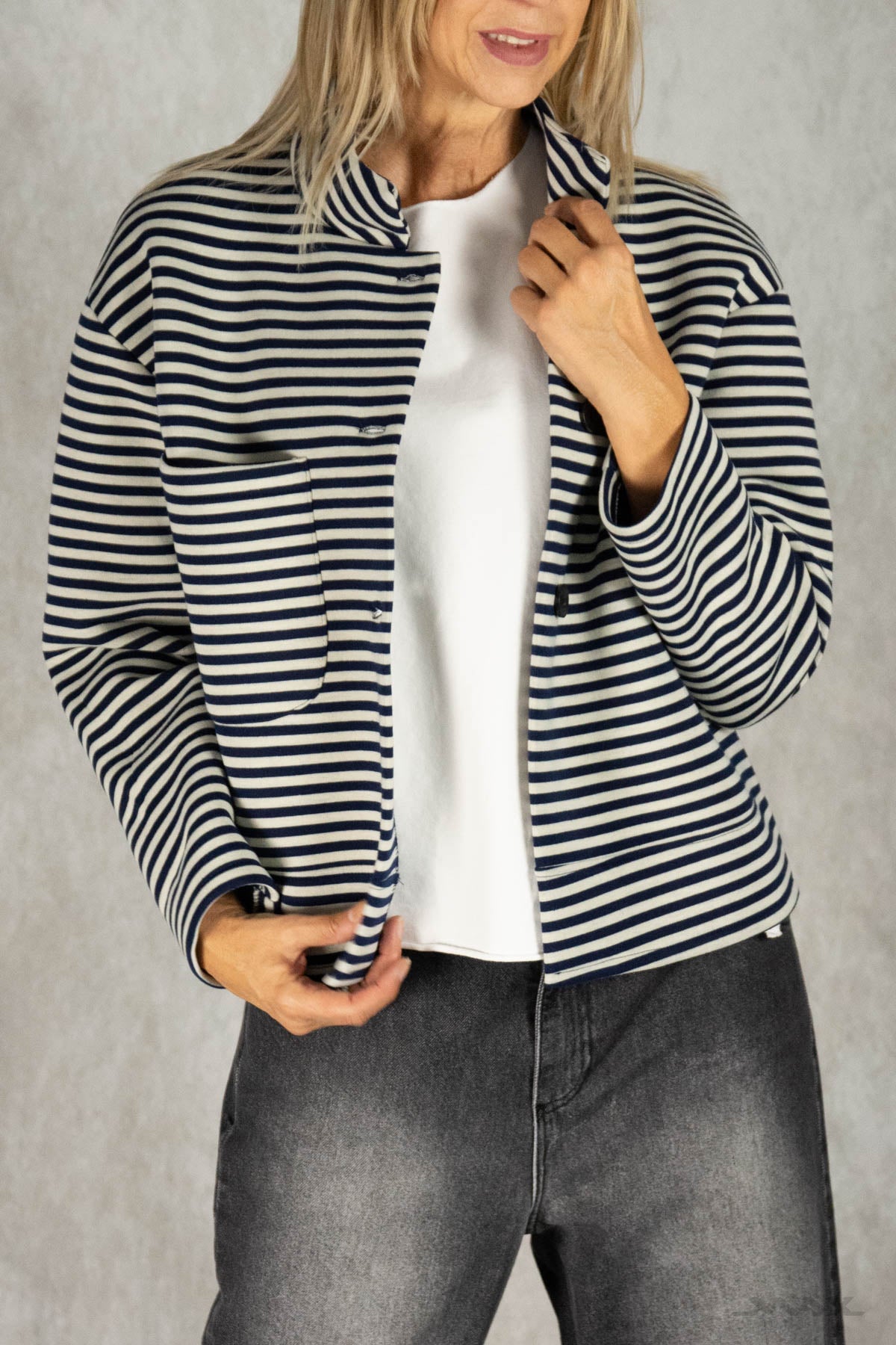 Kastige Jacke gestreift Gr. onesize(38-42)