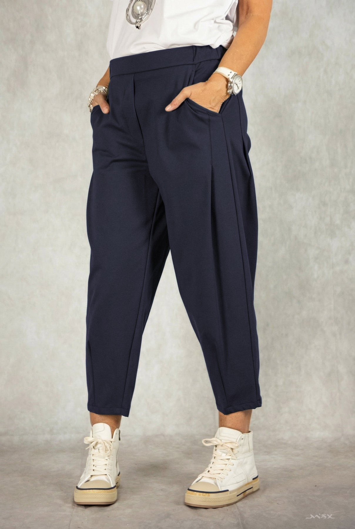 Karotten-Hose navy Gr. onesize (36-40)