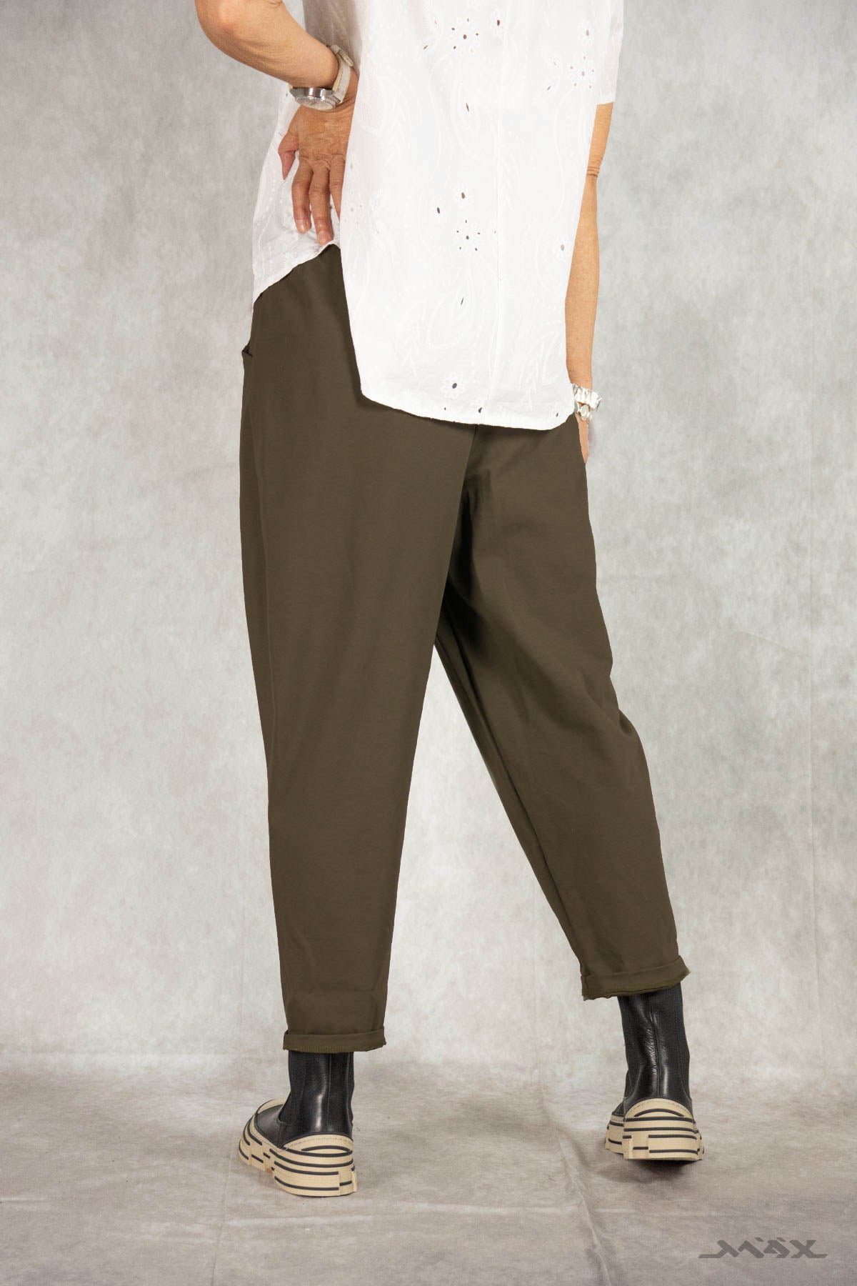 Hose dunkelbraun mit Ziernaht Gr. onesize(38-42)