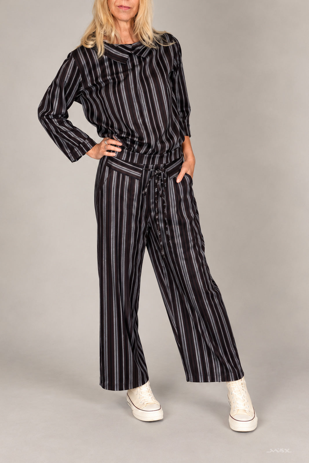 Gestreifte Bluse mit Doppelkragen Gr. Onesize (38-42)