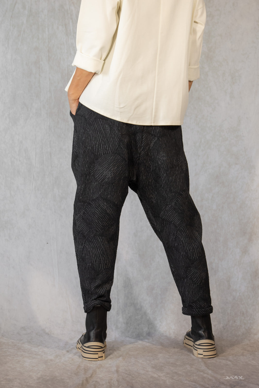 Baggyhose mit geprägter Musterung Gr. onesize(38-42)