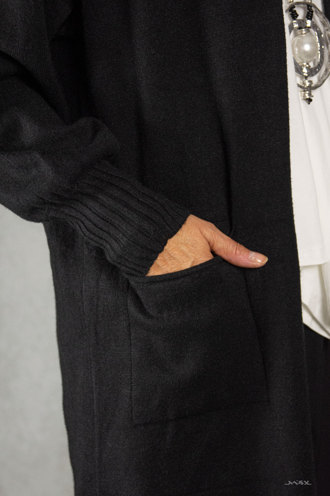 Weiche Strickjacke in versch. Farben Gr. Onesize (38-42)