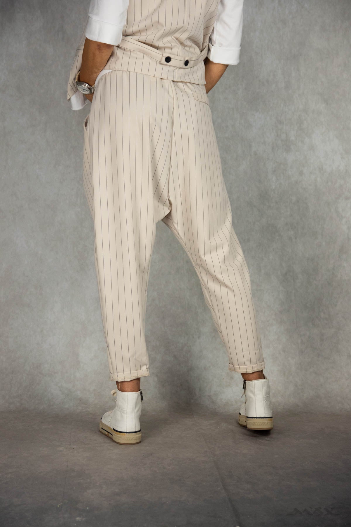 Harembroek met krijtstrepen in beige-zwart, maat one size (38-42)