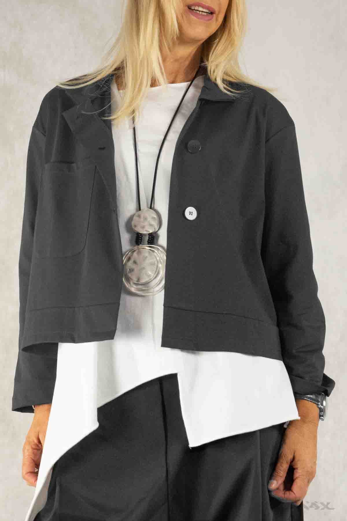 Kurze Jacke mit Knopfleiste Gr. Onesize (36-42)