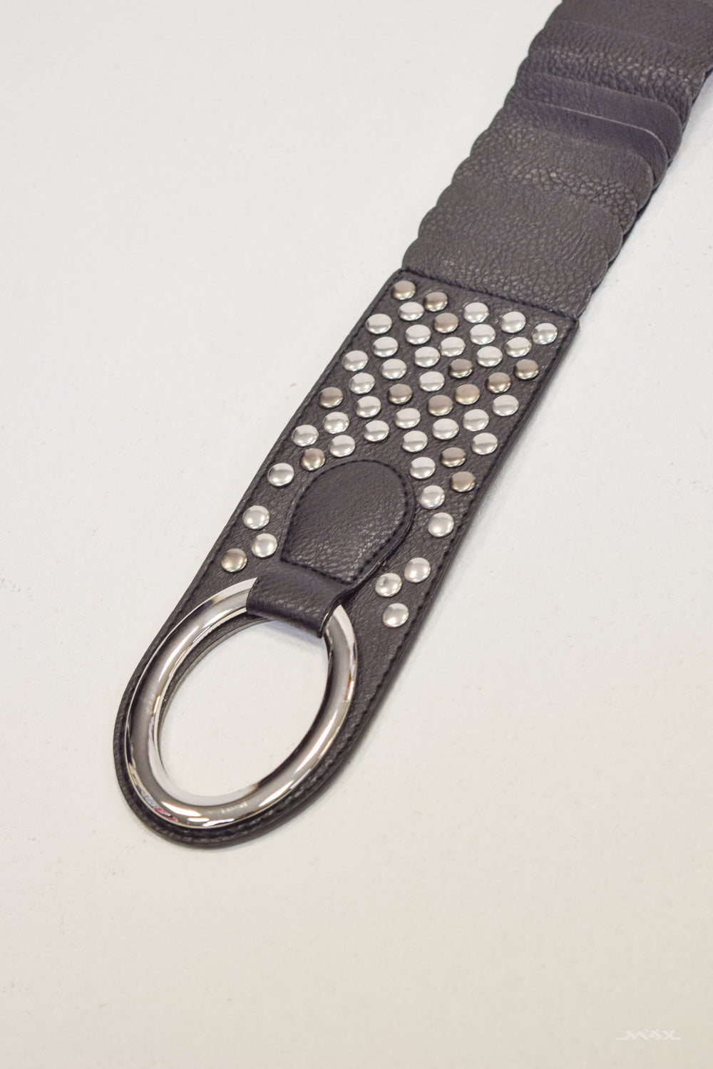 Zwarte stretch riem met studs en lamellen