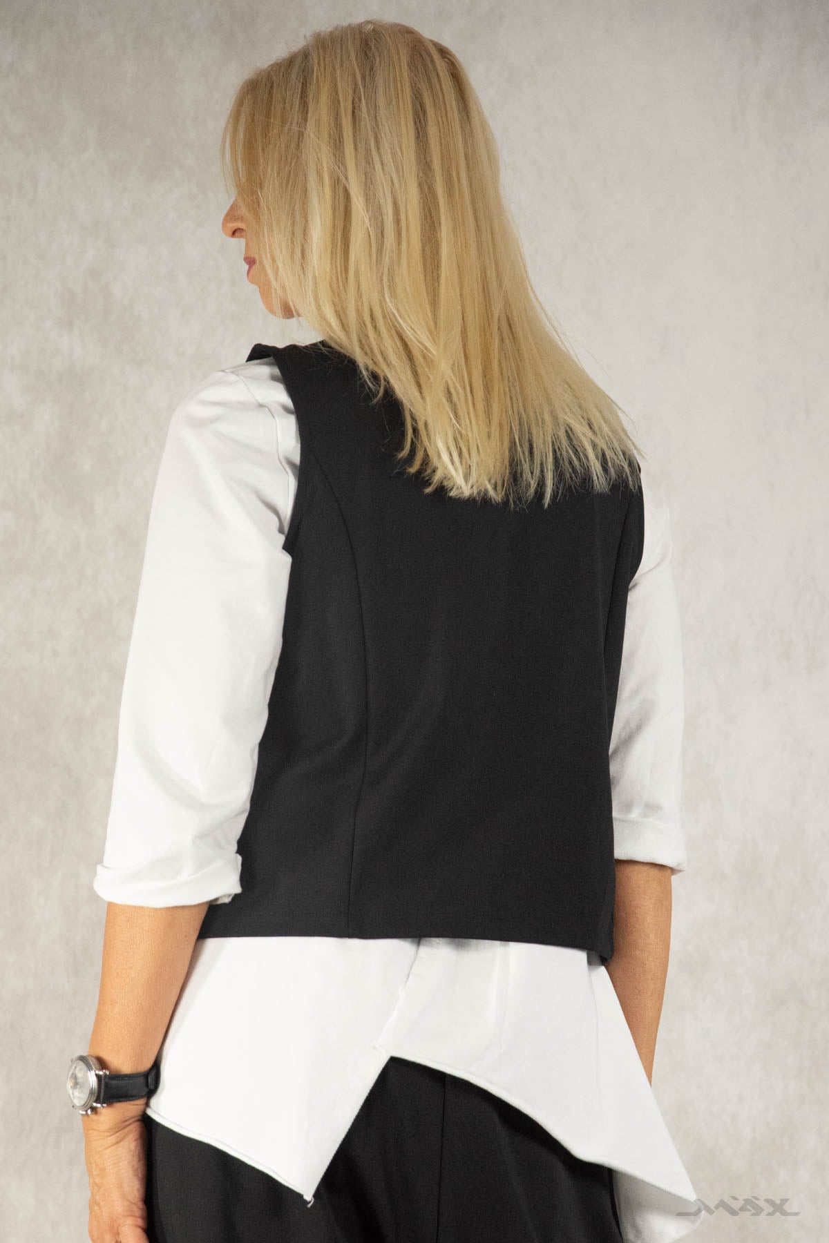 Asymmetrische Weste mit Knopfleiste Gr. Onesize (36-40)