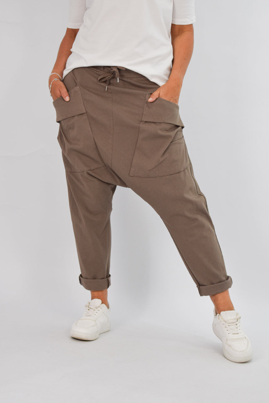 Baggy-Hose taupe aus stretchigem Jeansstoff