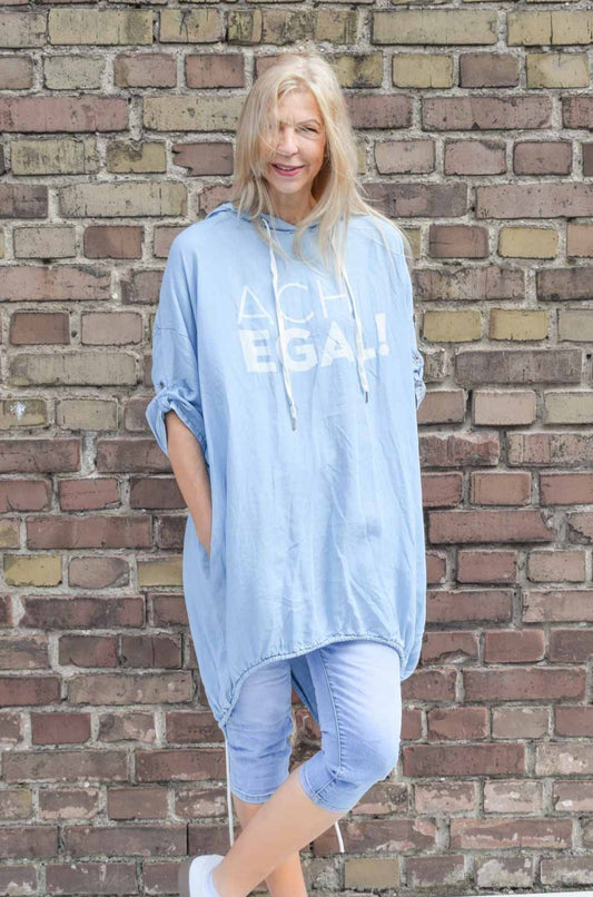 Baumwoll Longshirt mit Kapuze blau “ACH EGAL”