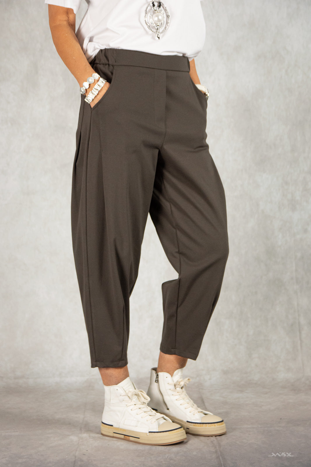 Karotten-Hose dunkelbraun Gr. onesize (36-40)