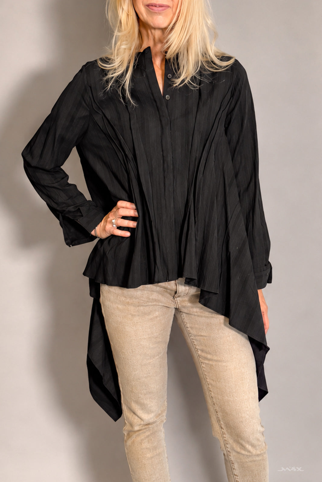 Seersucker-Longbluse im Vokuhila-Schnitt Gr. Onesize (38-42)