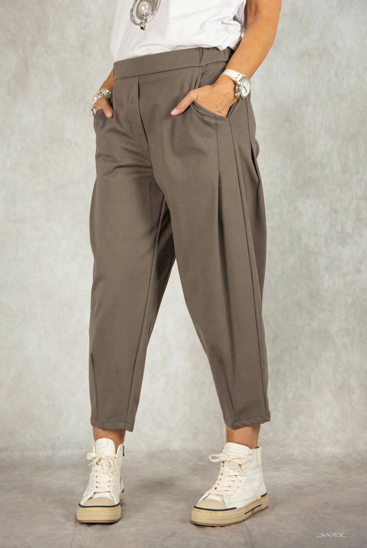 Hose taupe “Karotte” Gr. onesize (36-40)