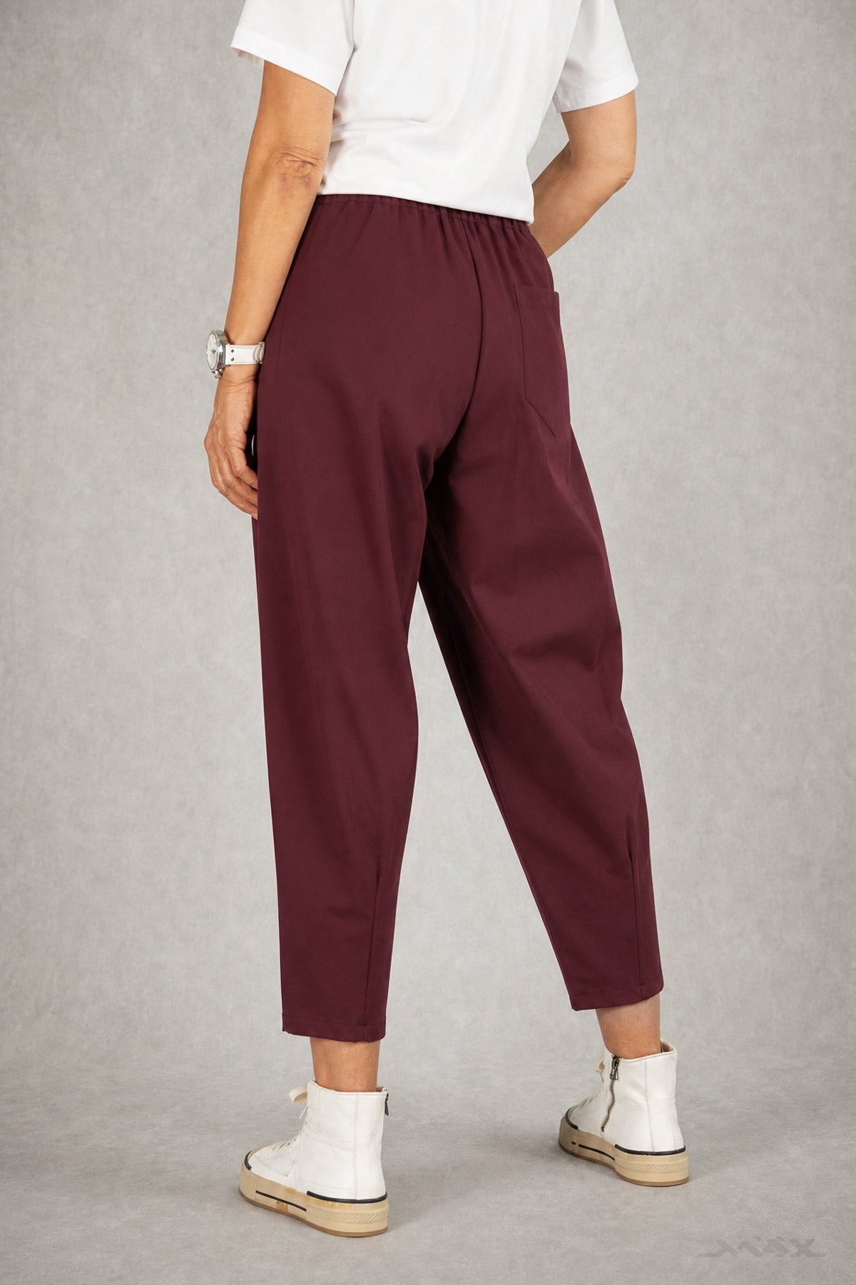 Hose bordeaux “Karotte” Gr. onesize (36-40)