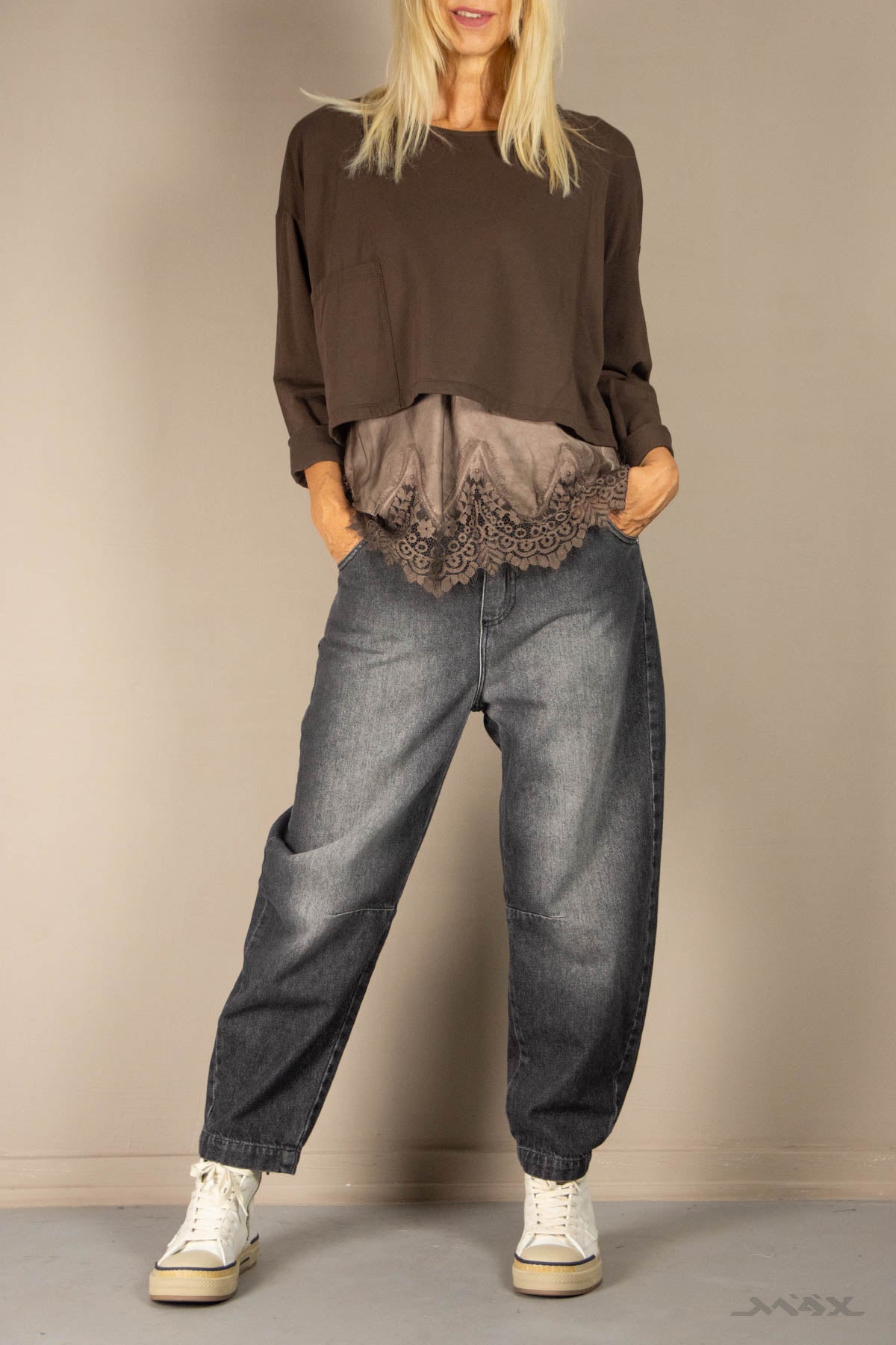 Kurzes Shirt mit aufgesetzter Tasche Gr. onesize(36-42)