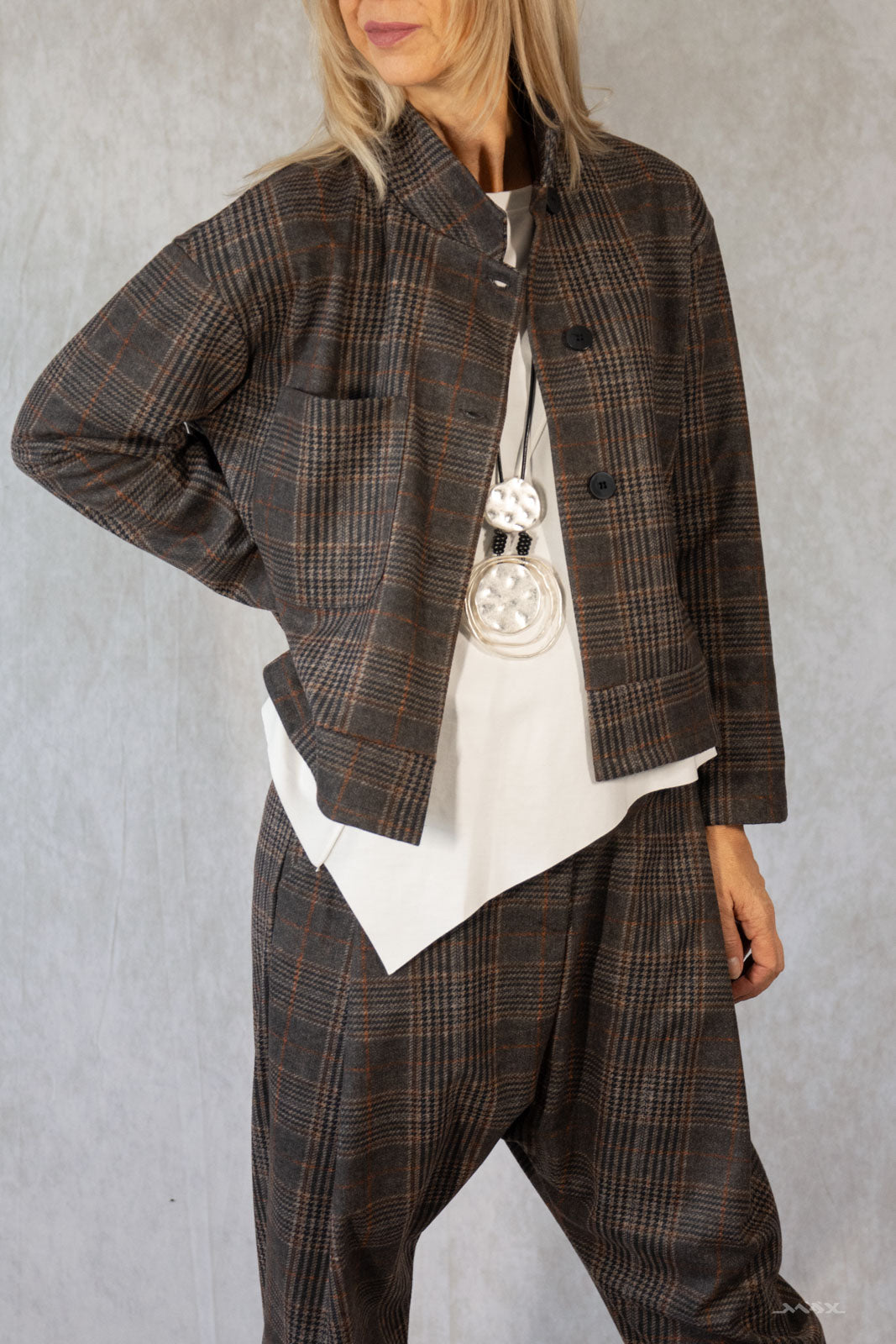 Jacke vintage-braun kariert mit Knopfleiste Gr. onesize(38-44)