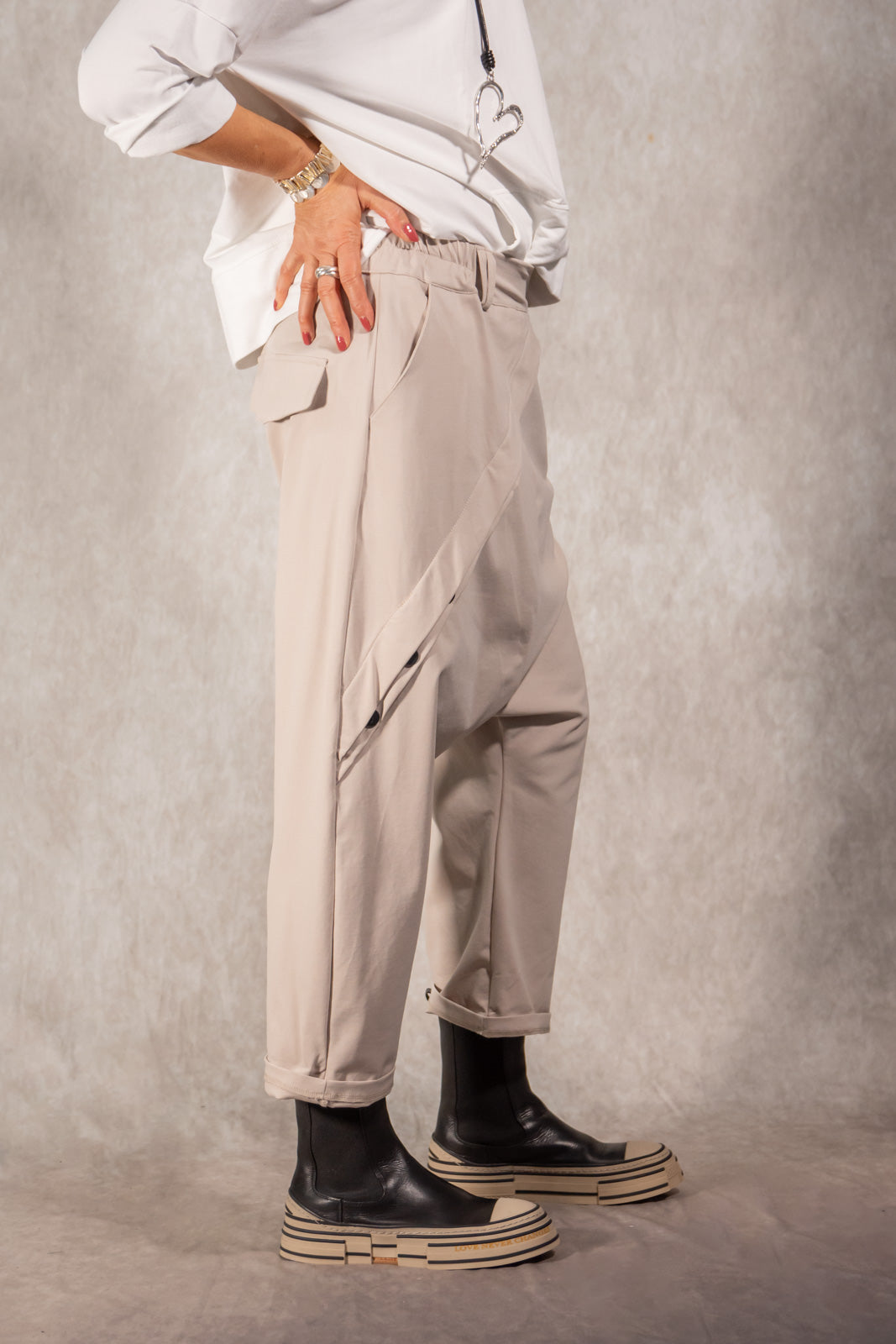 Haremshose mit asymmetrischer Knopfleiste Gr. Onesize (38-44)