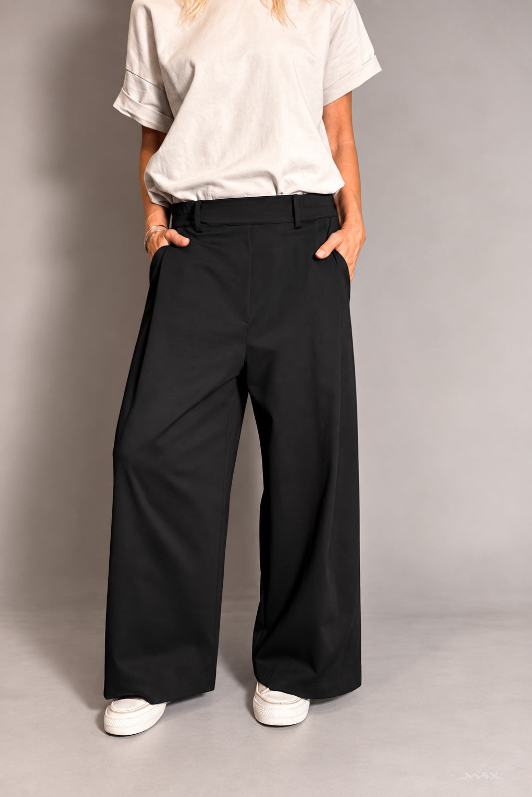 Elegante Hose mit Bundfalten Gr. Onesize (36-42)