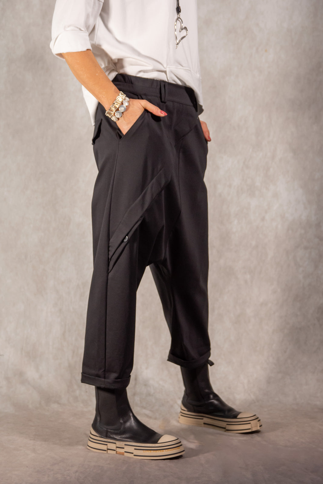 Haremshose mit asymmetrischer Knopfleiste Gr. Onesize (38-44)