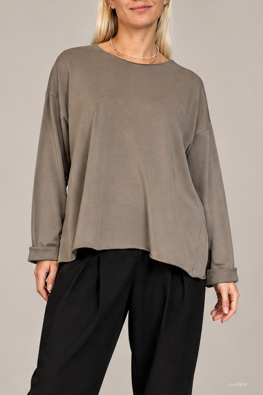 Basic Longsleeve  – One Size (36–44)
