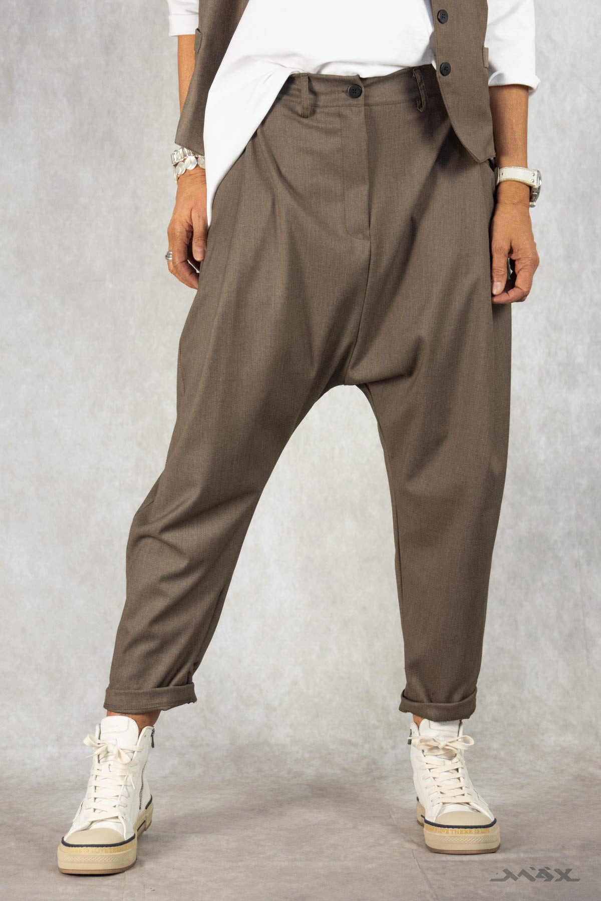 Pantalon harem taupe, taille unique (38-42)