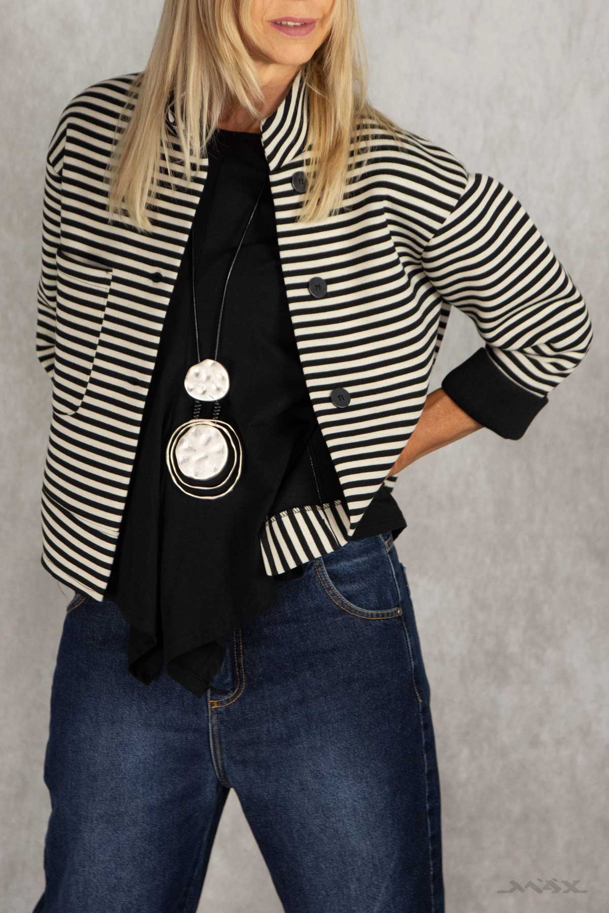 Kastige Jacke gestreift Gr. onesize(38-42)