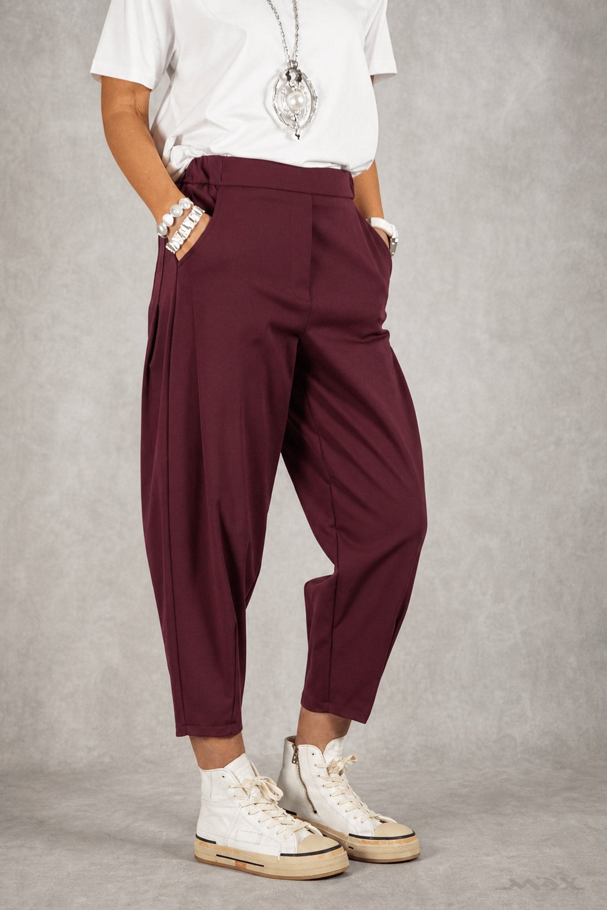 Hose bordeaux “Karotte” Gr. onesize (36-40)