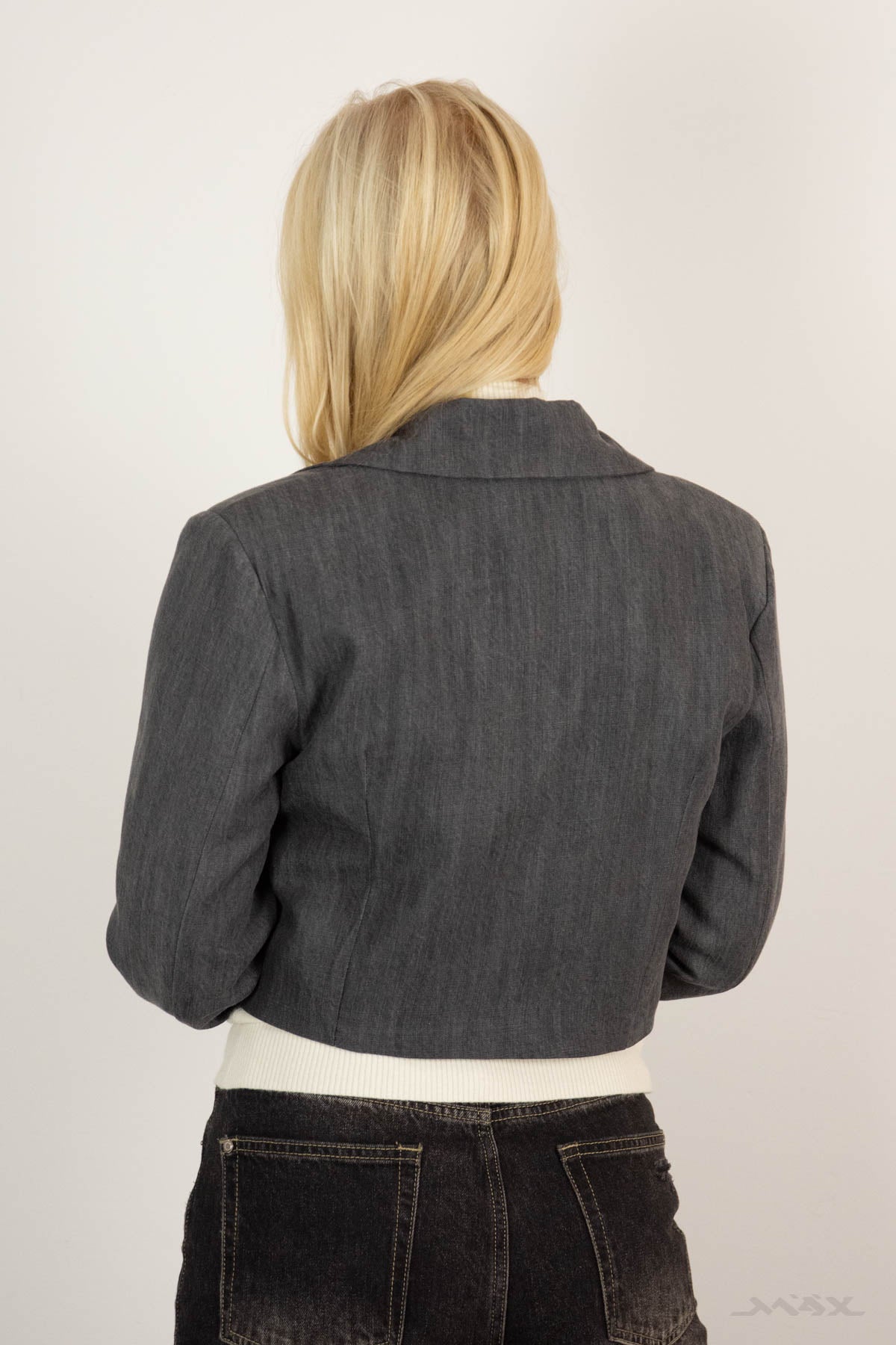 Kurzer Blazer in grau