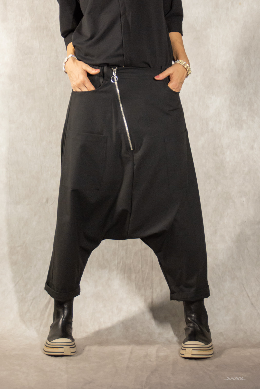 Pantalon harem zippé avec poches plaquées - taille unique (36-40)