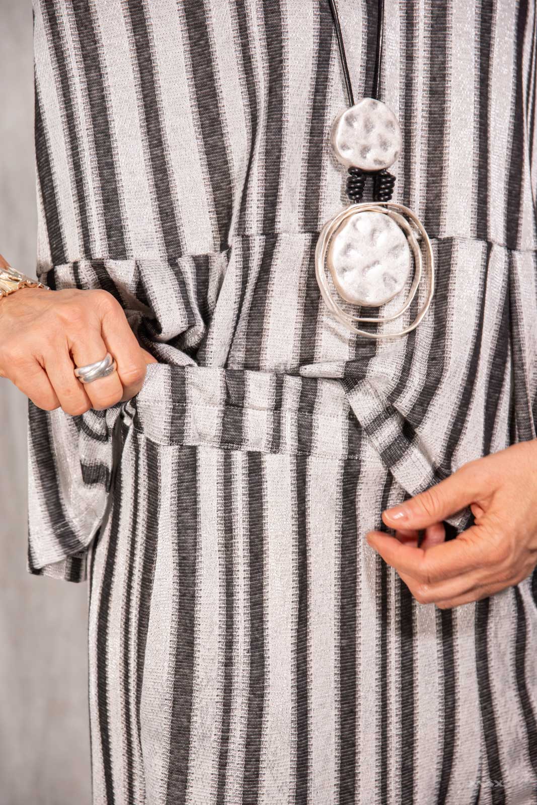 Marlenehose schwarz-silber gestreift Gr. onesize (38-42)