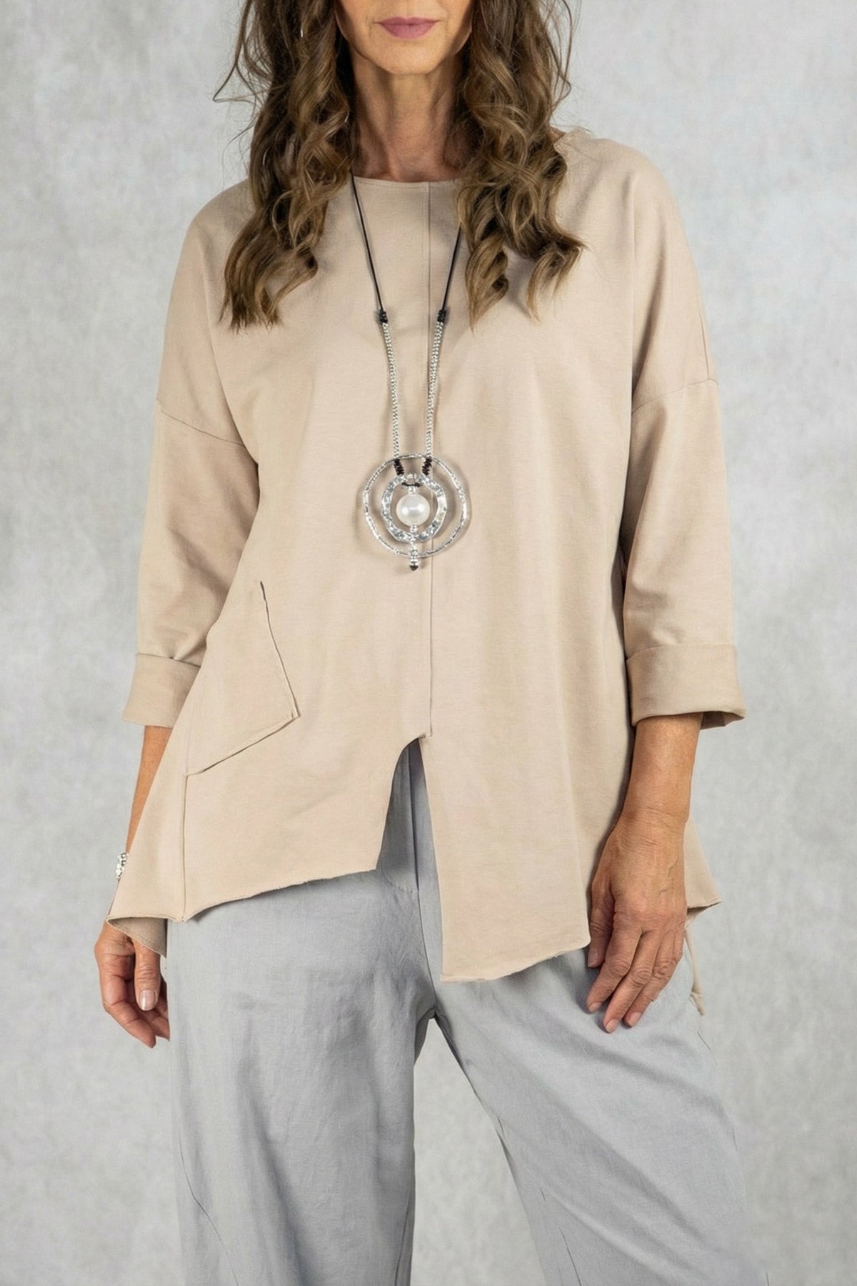Asymmetrisches Baumwoll-Shirt mit aufgesetzter Tasche