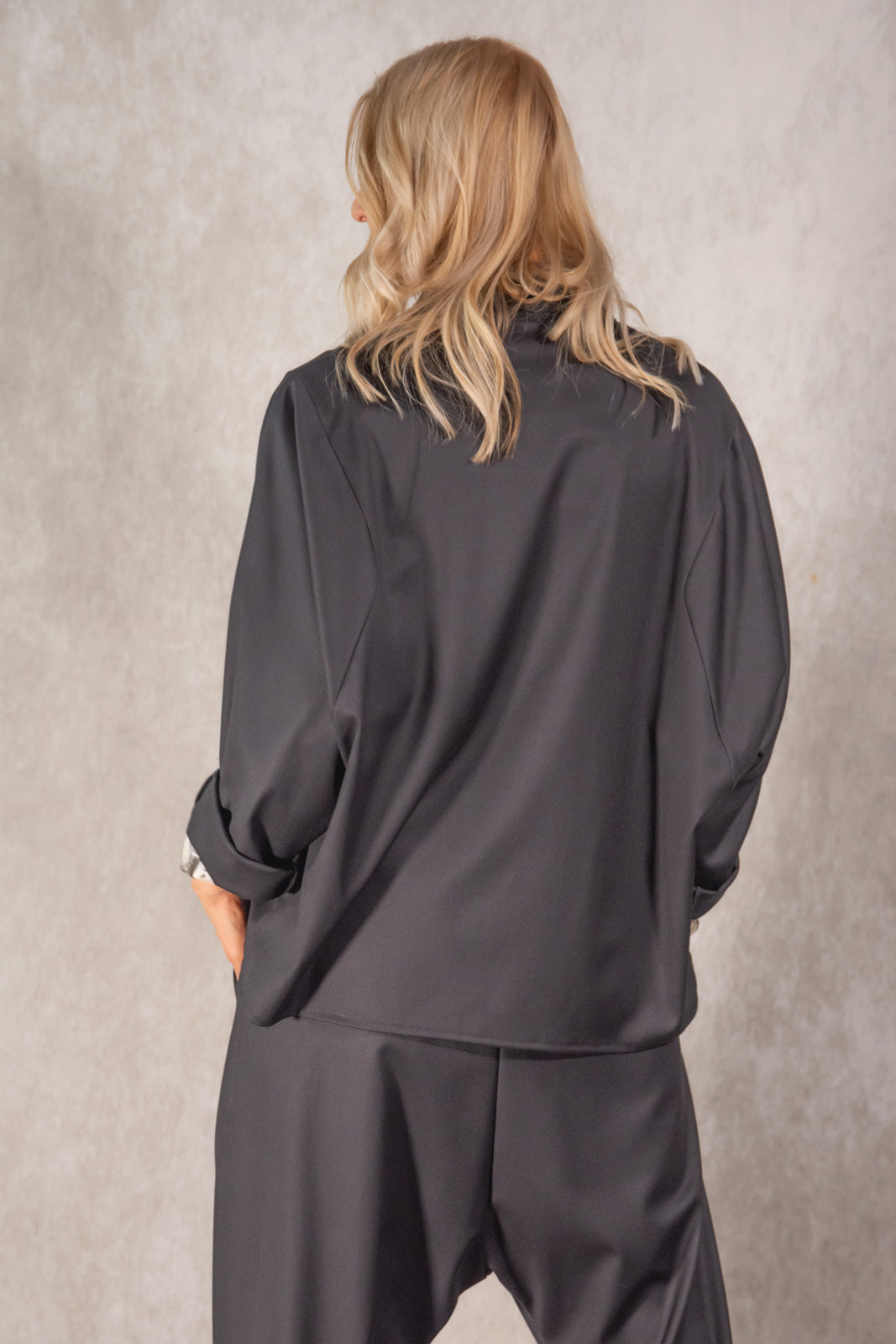 Lässige Hemd-Jacke mit aufgesetzten Taschen anthrazit Gr. Onesize (38-44)