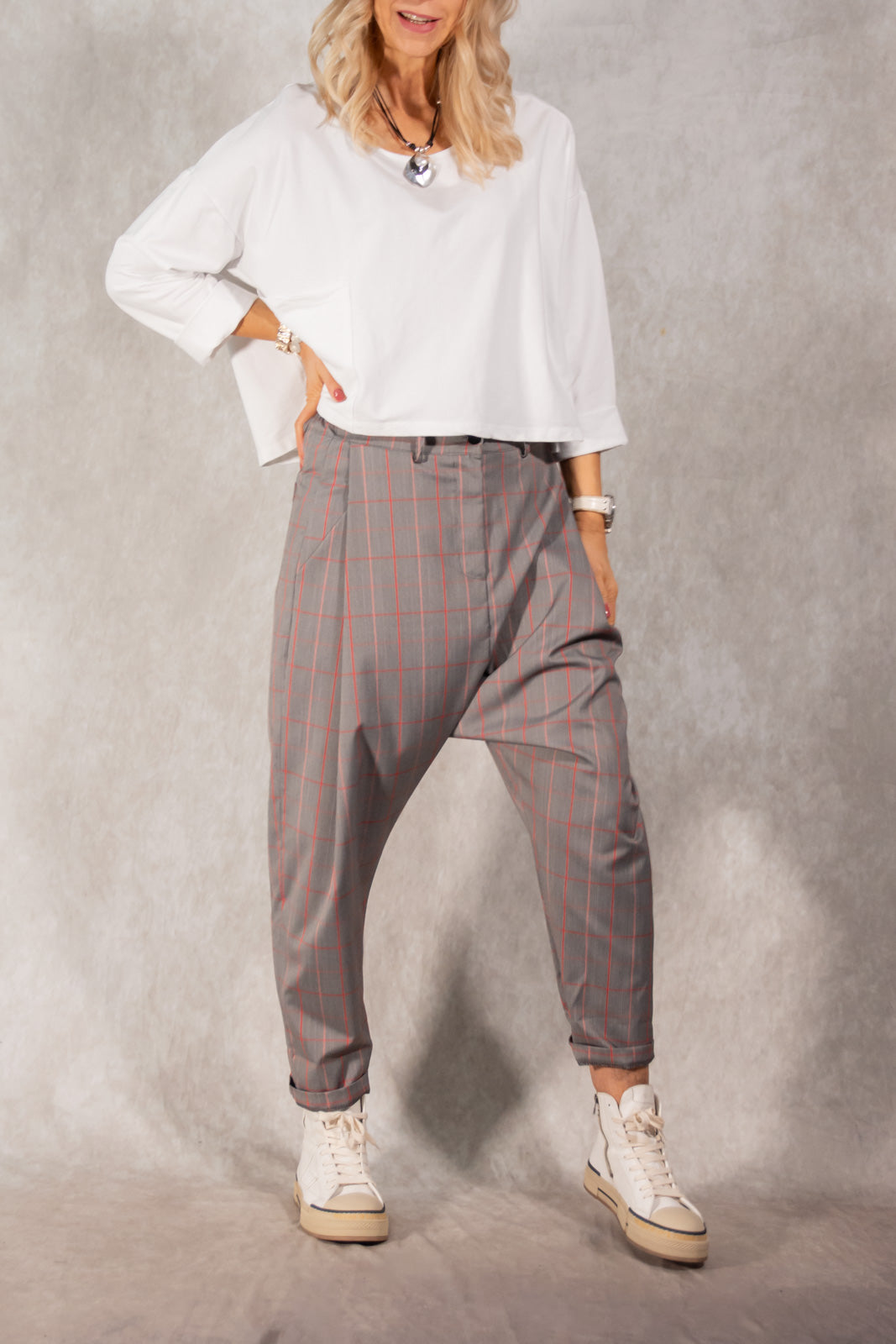 Haremshose grau-rot kariert Gr. onesize (36-40)