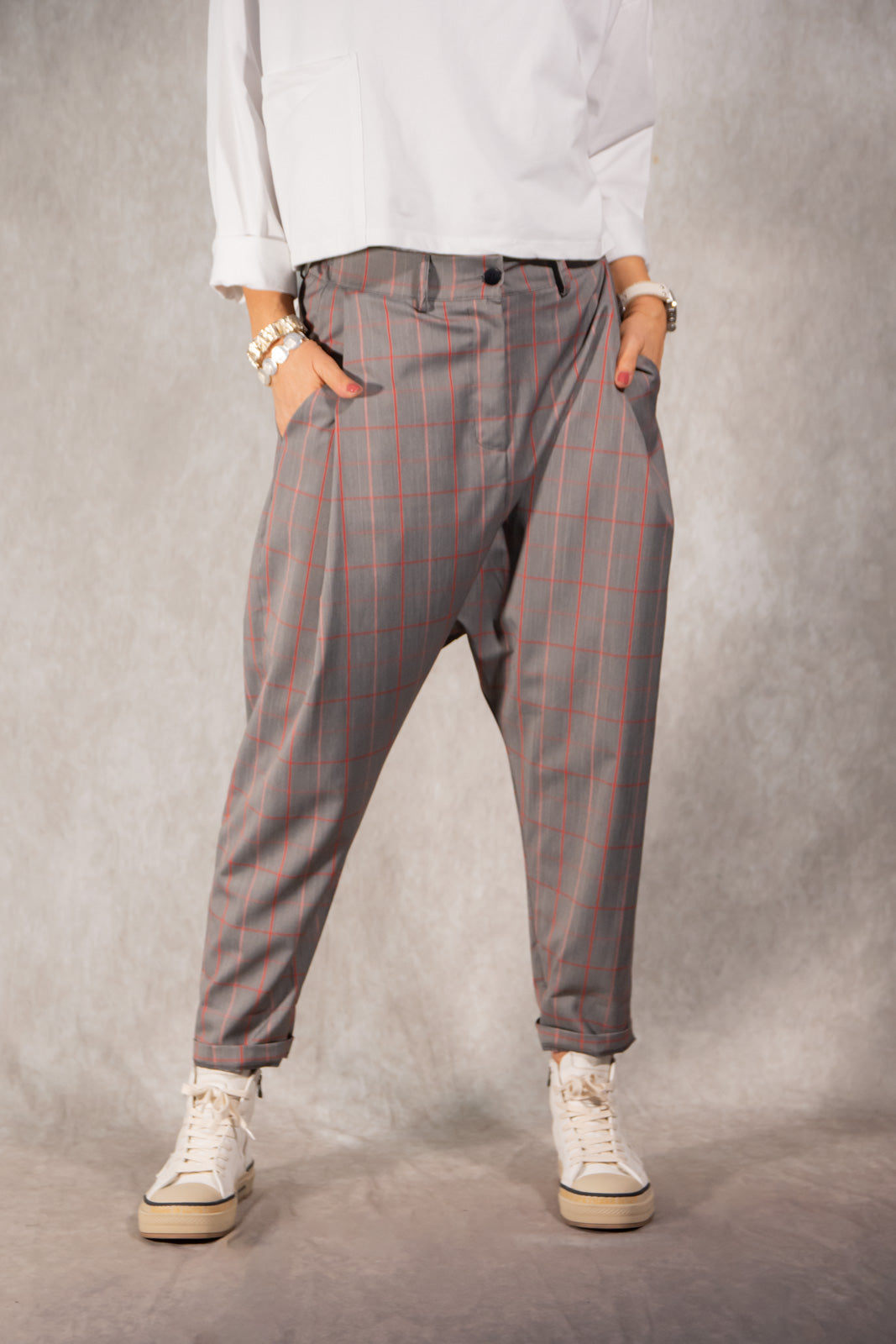 Haremshose grau-rot kariert Gr. onesize (36-40)