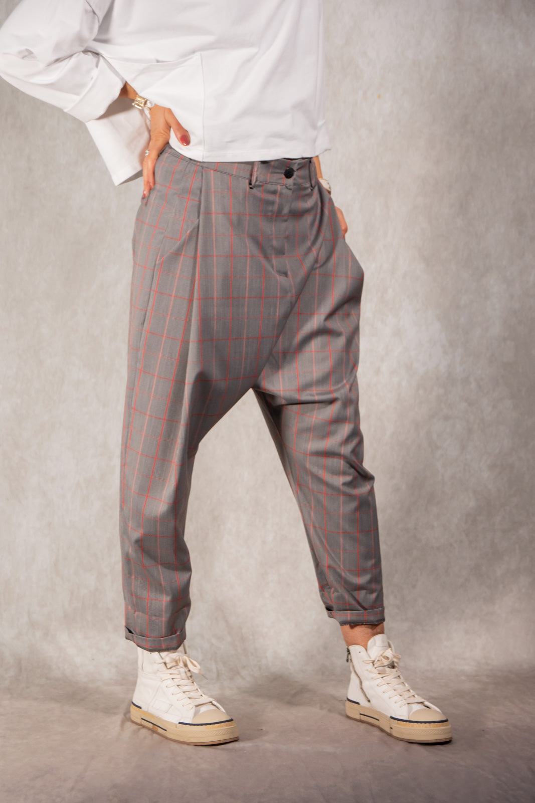 Haremshose grau-rot kariert Gr. onesize (36-40)