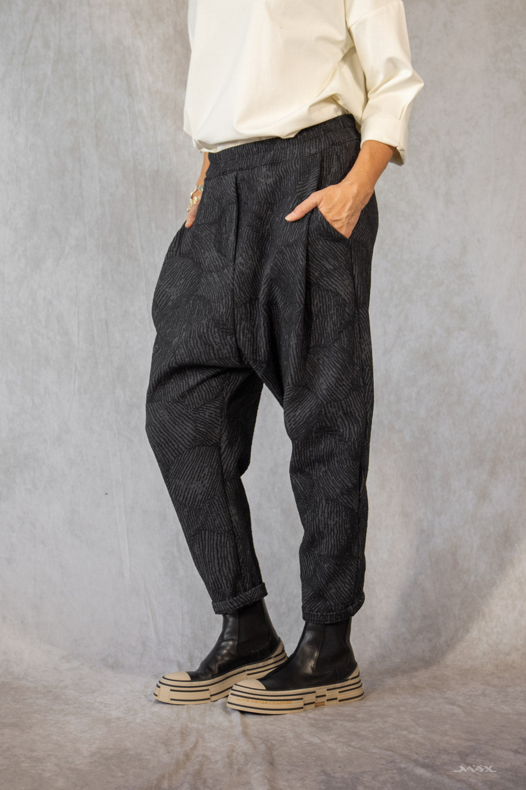 Baggyhose mit geprägter Musterung Gr. onesize(38-42)