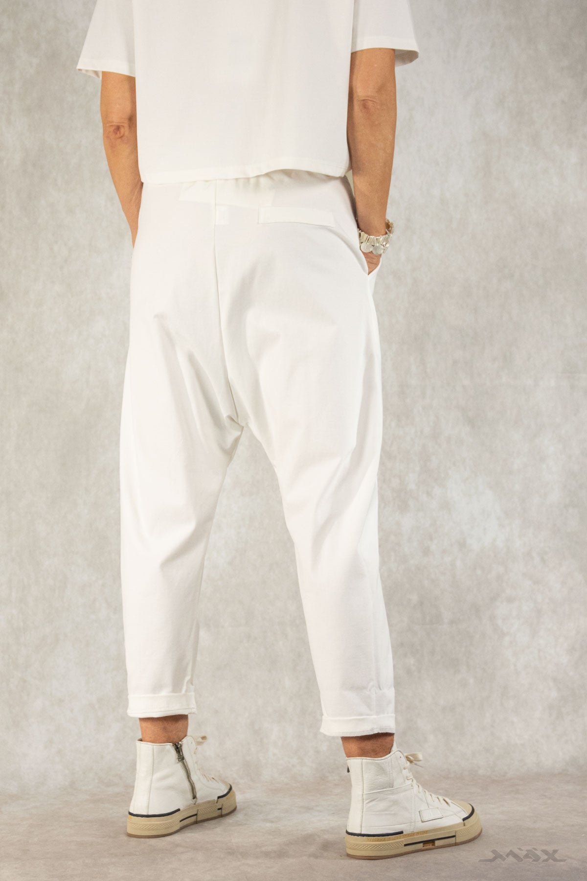 Baggyhose offwhite mit Knopf Gr. Onesize (36-42)