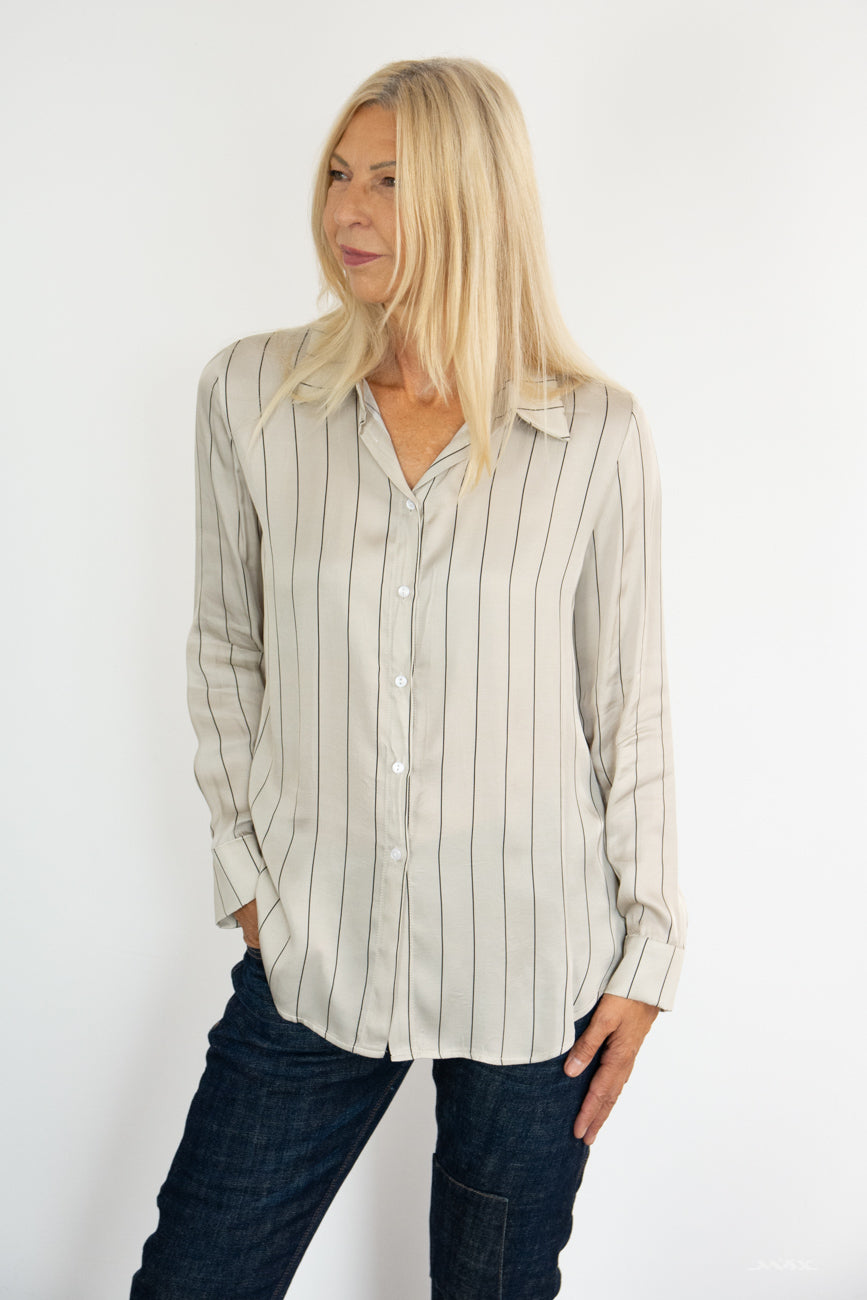 Bluse Grau-Beige mit schwarzen Nadelstreifen